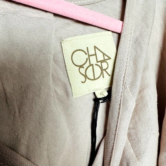 Chaser NWT Scoop Neck Flounce Sleeve Raglan Oversized Blouse Tan Size Small - Picture 3 of 4